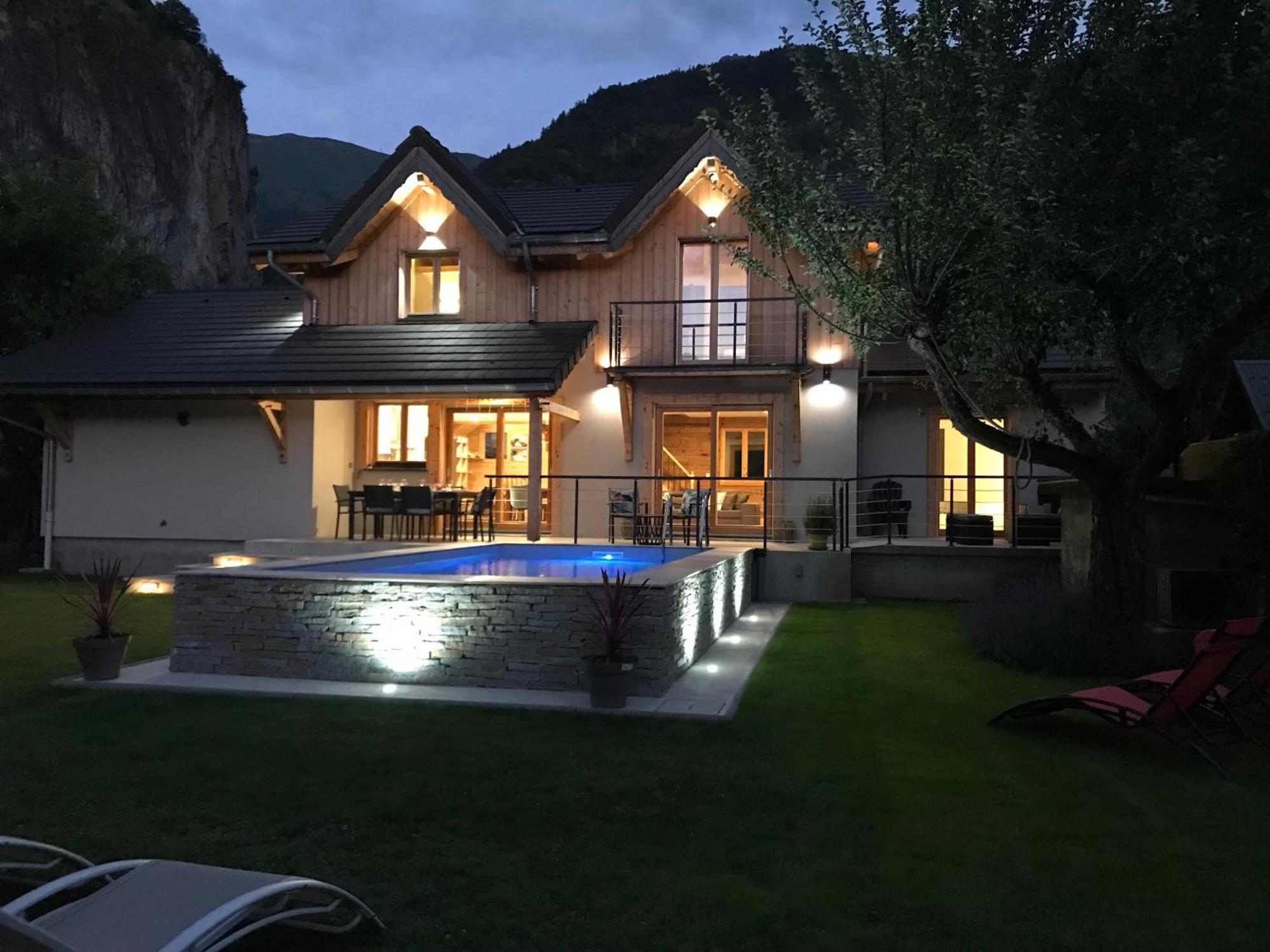Chalet Barbara With Swimming Pool In The Heart Of Oisans เลอบูร์-เดอัวซ็อง ภายนอก รูปภาพ